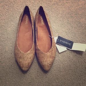 Vionic Flats